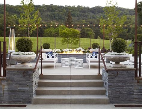 Outdoor Luxe Patio